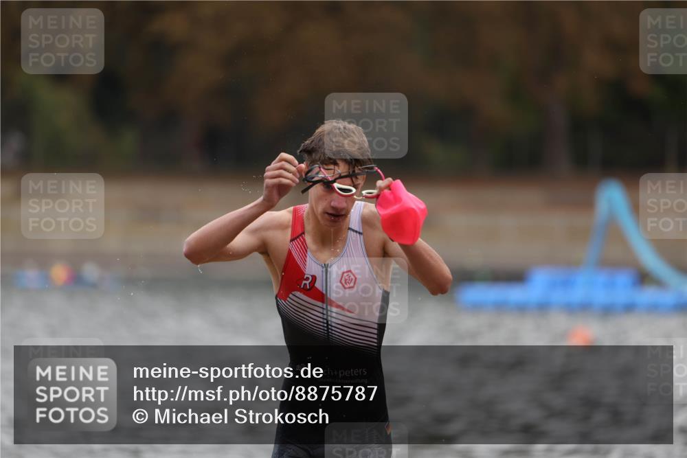 14.09.2025 - Stadtparktriathlon Michael Strokosch http://msf.ph/oto/8875787 14.09.2025 13:09:29 Schwimmen 1552 meine-sportfotos.de