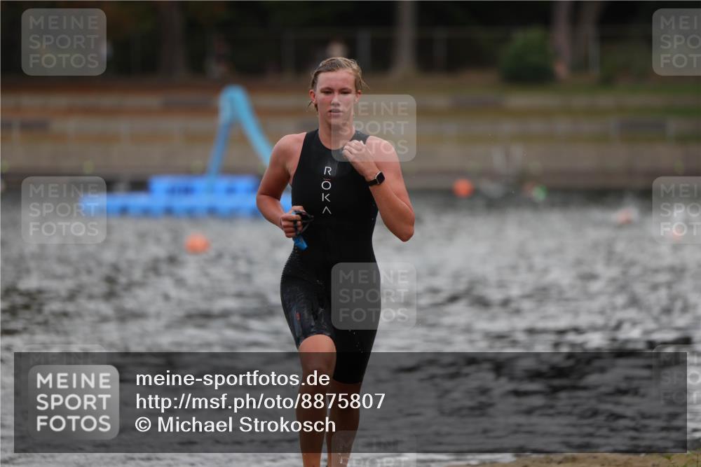 14.09.2025 - Stadtparktriathlon Michael Strokosch http://msf.ph/oto/8875807 14.09.2025 13:09:49 Schwimmen 1538 meine-sportfotos.de