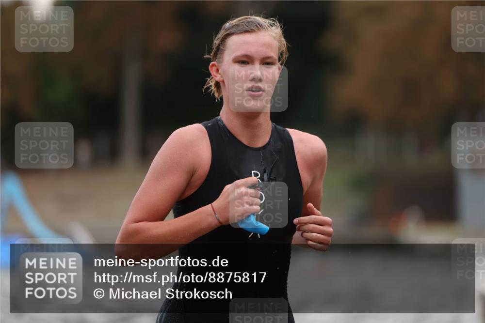 14.09.2025 - Stadtparktriathlon Michael Strokosch http://msf.ph/oto/8875817 14.09.2025 13:09:51 Schwimmen 1538 meine-sportfotos.de