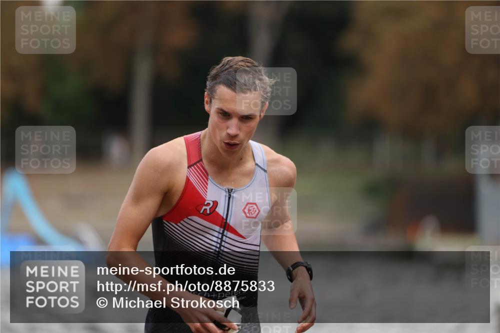 14.09.2025 - Stadtparktriathlon Michael Strokosch http://msf.ph/oto/8875833 14.09.2025 13:10:18 Schwimmen 1548 meine-sportfotos.de