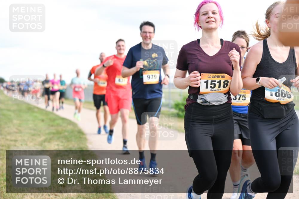 14.09.2025 - Airport Race Dr. Thomas Lammeyer http://msf.ph/oto/8875834 14.09.2025 12:20:39 Laufen 979, 42, 1518, 375, 866 meine-sportfotos.de