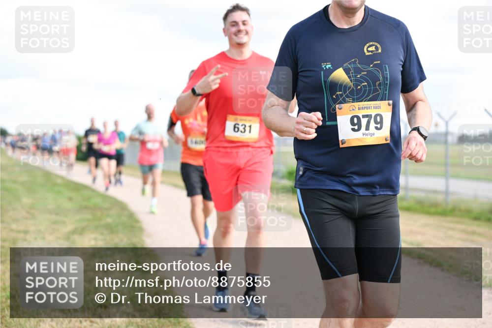 14.09.2025 - Airport Race Dr. Thomas Lammeyer http://msf.ph/oto/8875855 14.09.2025 12:20:40 Laufen 631, 2824, 42, 979 meine-sportfotos.de