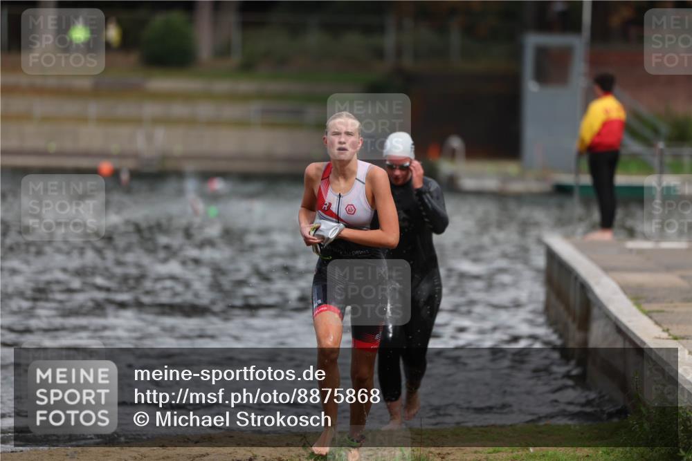 14.09.2025 - Stadtparktriathlon Michael Strokosch http://msf.ph/oto/8875868 14.09.2025 13:10:49 Schwimmen 1531, 1536 meine-sportfotos.de