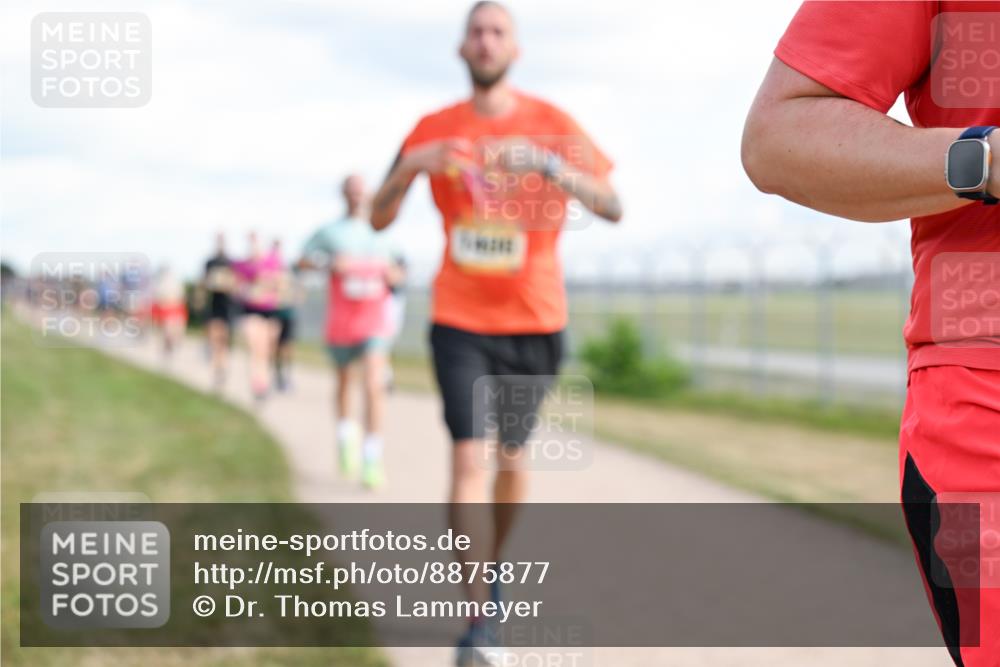 14.09.2025 - Airport Race Dr. Thomas Lammeyer http://msf.ph/oto/8875877 14.09.2025 12:20:41 Laufen  meine-sportfotos.de