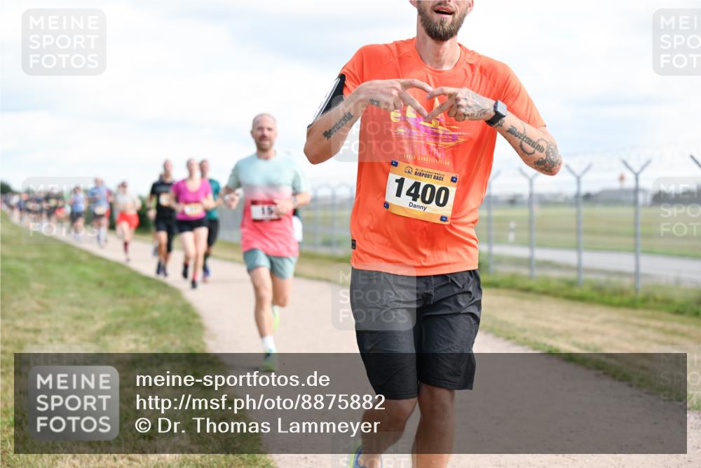 14.09.2025 - Airport Race Dr. Thomas Lammeyer http://msf.ph/oto/8875882 14.09.2025 12:20:42 Laufen 42, 1400 meine-sportfotos.de