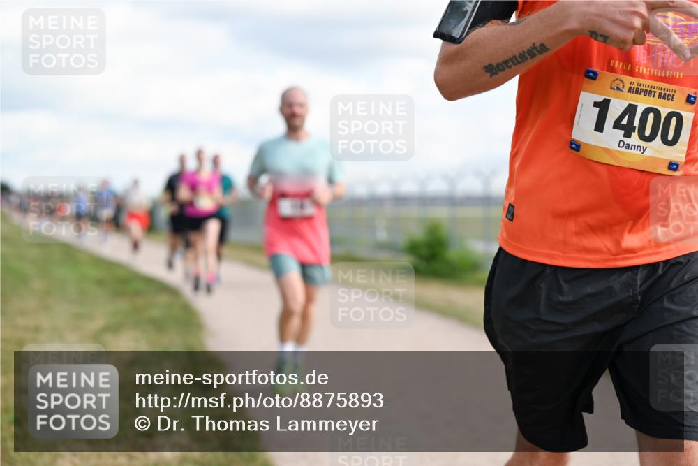 14.09.2025 - Airport Race Dr. Thomas Lammeyer http://msf.ph/oto/8875893 14.09.2025 12:20:42 Laufen 117, 42, 1400 meine-sportfotos.de