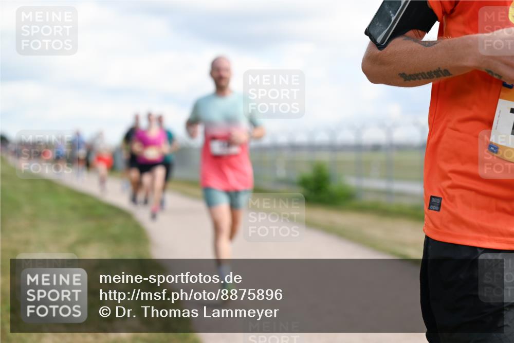 14.09.2025 - Airport Race Dr. Thomas Lammeyer http://msf.ph/oto/8875896 14.09.2025 12:20:42 Laufen 300 meine-sportfotos.de