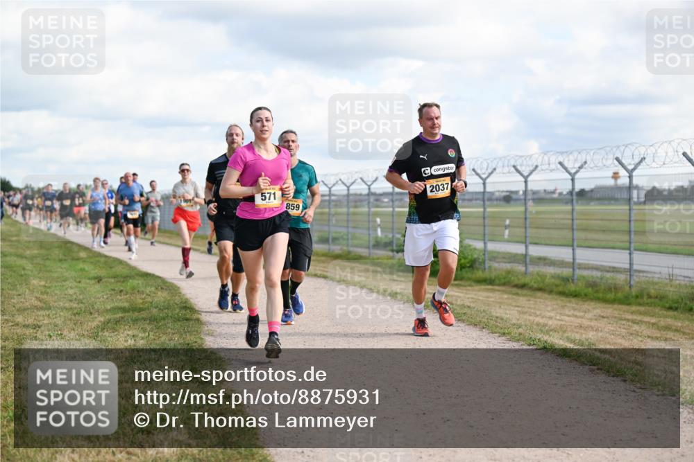 14.09.2025 - Airport Race Dr. Thomas Lammeyer http://msf.ph/oto/8875931 14.09.2025 12:20:44 Laufen 571, 859, 2037 meine-sportfotos.de