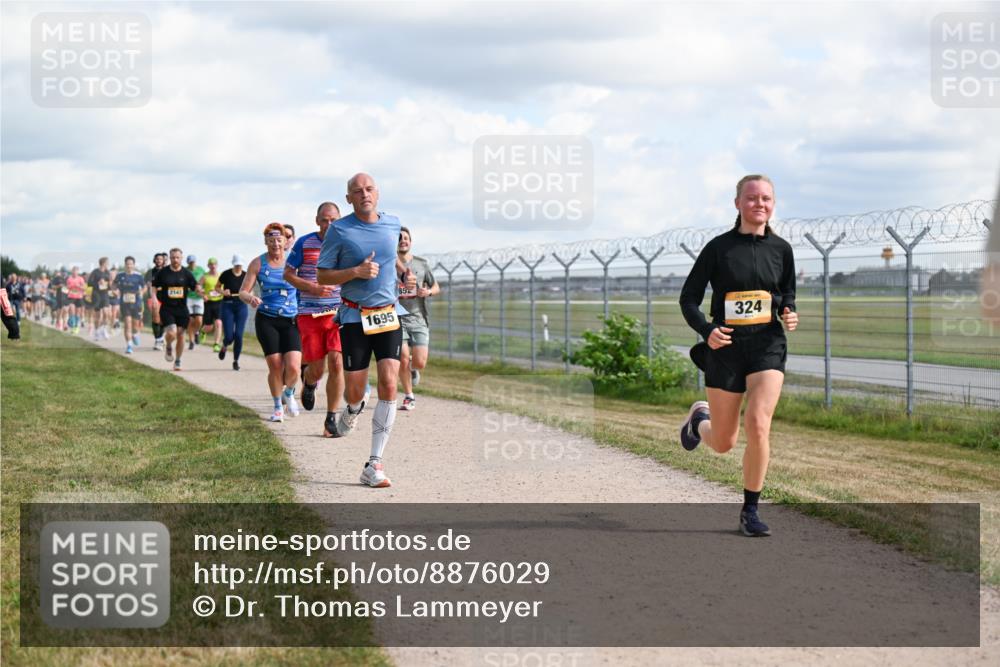 14.09.2025 - Airport Race Dr. Thomas Lammeyer http://msf.ph/oto/8876029 14.09.2025 12:20:50 Laufen 2143, 1695, 852, 324 meine-sportfotos.de