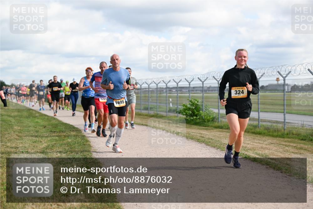 14.09.2025 - Airport Race Dr. Thomas Lammeyer http://msf.ph/oto/8876032 14.09.2025 12:20:50 Laufen 4209, 1695, 324 meine-sportfotos.de