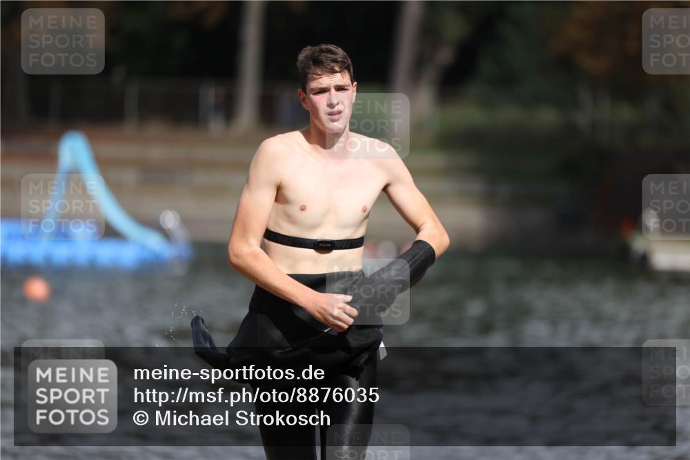 14.09.2025 - Stadtparktriathlon Michael Strokosch http://msf.ph/oto/8876035 14.09.2025 13:12:37 Schwimmen 1554 meine-sportfotos.de
