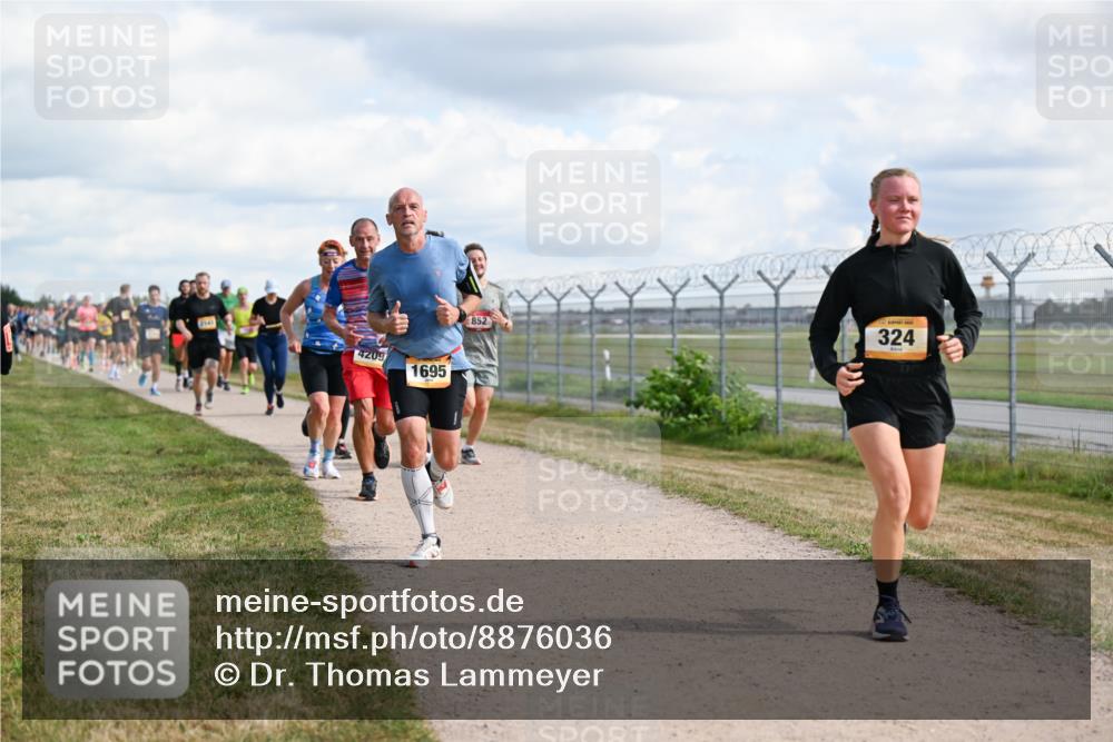 14.09.2025 - Airport Race Dr. Thomas Lammeyer http://msf.ph/oto/8876036 14.09.2025 12:20:50 Laufen 4209, 1695, 852, 324 meine-sportfotos.de