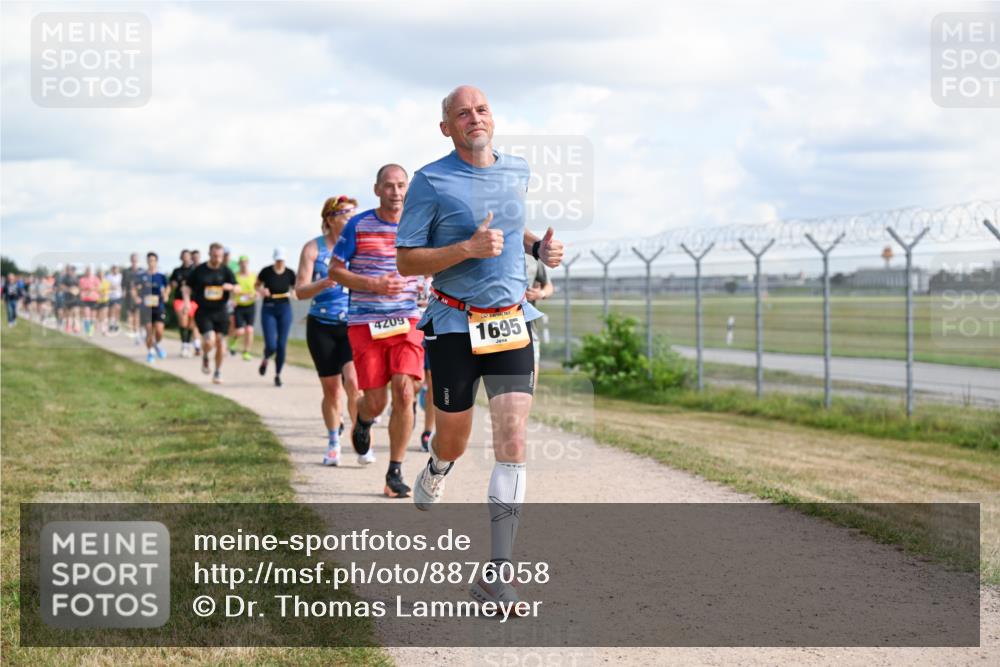 14.09.2025 - Airport Race Dr. Thomas Lammeyer http://msf.ph/oto/8876058 14.09.2025 12:20:52 Laufen 4209, 1695 meine-sportfotos.de