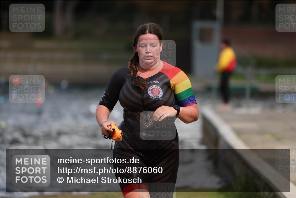 14.09.2025 - Stadtparktriathlon Michael Strokosch http://msf.ph/oto/8876060 14.09.2025 13:14:40 Schwimmen 1528 meine-sportfotos.de