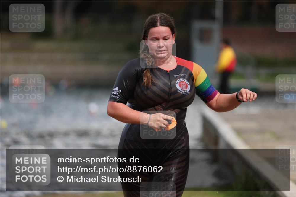 14.09.2025 - Stadtparktriathlon Michael Strokosch http://msf.ph/oto/8876062 14.09.2025 13:14:40 Schwimmen 1528 meine-sportfotos.de