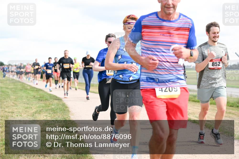 14.09.2025 - Airport Race Dr. Thomas Lammeyer http://msf.ph/oto/8876096 14.09.2025 12:20:54 Laufen 1784, 4209, 852 meine-sportfotos.de