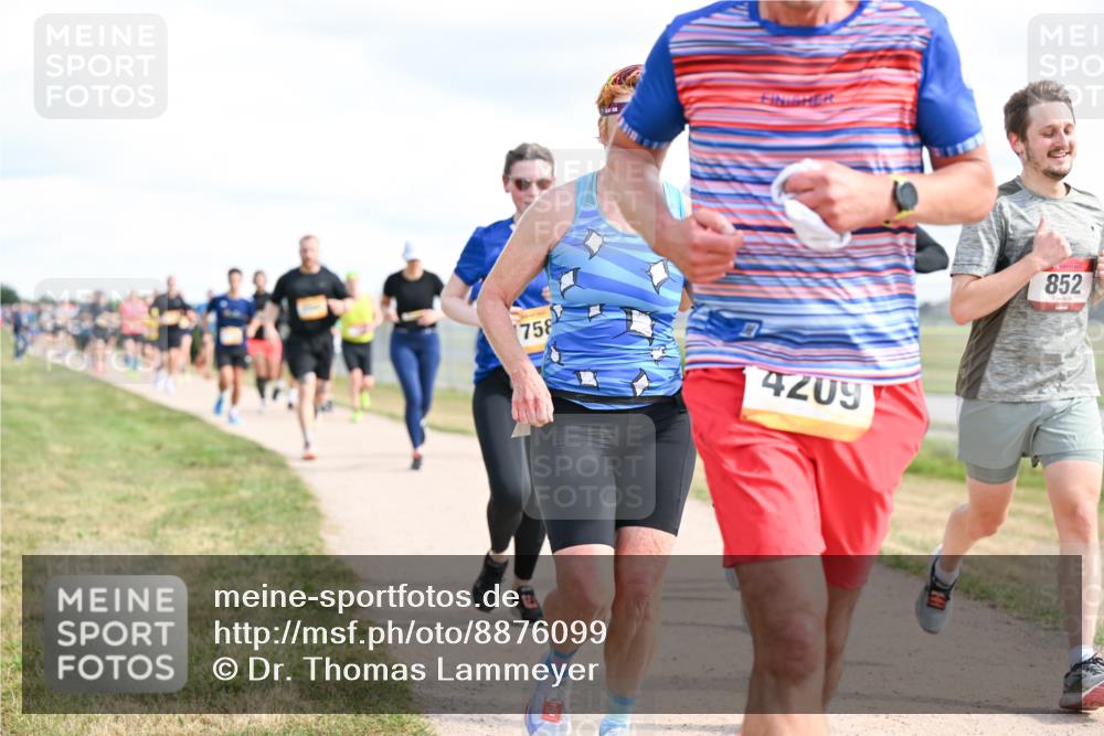 14.09.2025 - Airport Race Dr. Thomas Lammeyer http://msf.ph/oto/8876099 14.09.2025 12:20:54 Laufen 1758, 4209, 852 meine-sportfotos.de