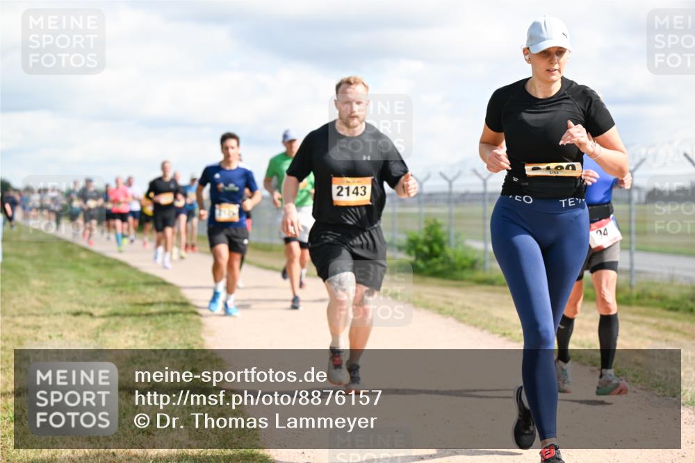 14.09.2025 - Airport Race Dr. Thomas Lammeyer http://msf.ph/oto/8876157 14.09.2025 12:20:58 Laufen 2143, 94 meine-sportfotos.de