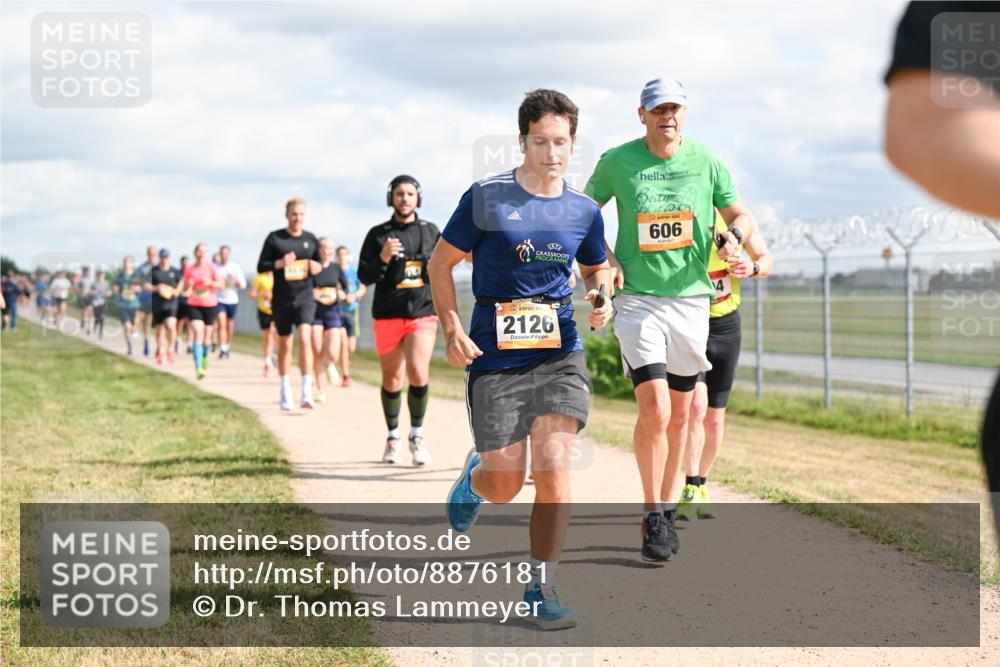 14.09.2025 - Airport Race Dr. Thomas Lammeyer http://msf.ph/oto/8876181 14.09.2025 12:20:59 Laufen 606, 2126 meine-sportfotos.de