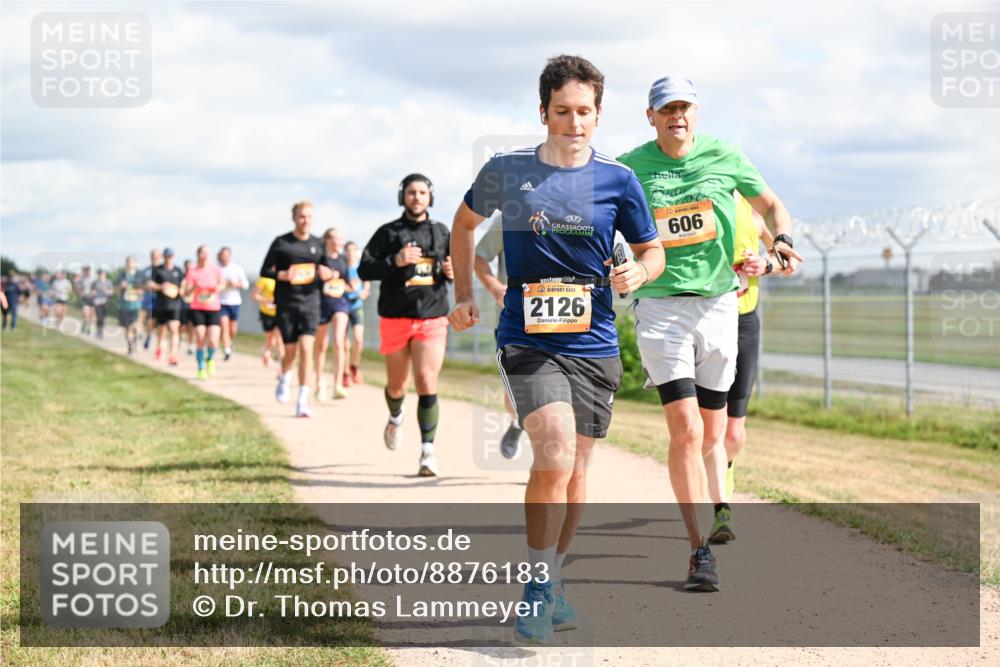 14.09.2025 - Airport Race Dr. Thomas Lammeyer http://msf.ph/oto/8876183 14.09.2025 12:21:00 Laufen 606, 2126 meine-sportfotos.de