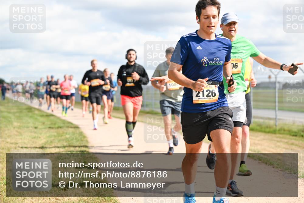 14.09.2025 - Airport Race Dr. Thomas Lammeyer http://msf.ph/oto/8876186 14.09.2025 12:21:00 Laufen 108, 06, 2126 meine-sportfotos.de