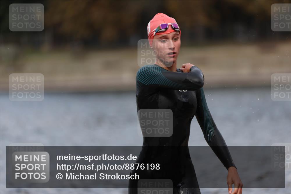 14.09.2025 - Stadtparktriathlon Michael Strokosch http://msf.ph/oto/8876198 14.09.2025 13:15:41 Schwimmen 1523, 1571 meine-sportfotos.de