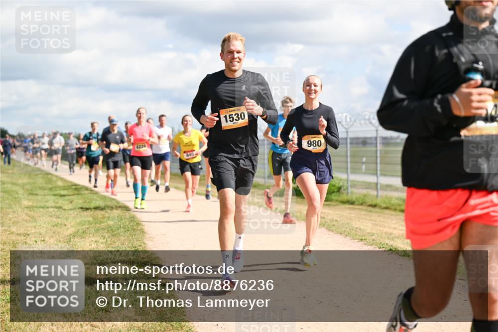 14.09.2025 - Airport Race Dr. Thomas Lammeyer http://msf.ph/oto/8876236 14.09.2025 12:21:03 Laufen 840, 8, 50, 1530, 980 meine-sportfotos.de