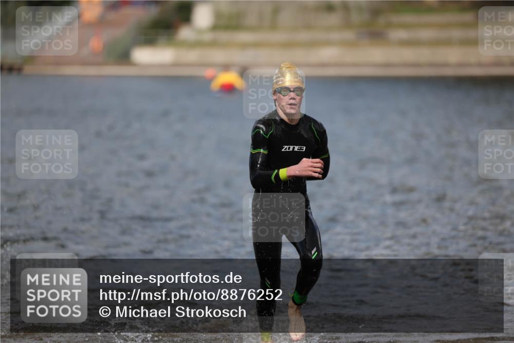14.09.2025 - Stadtparktriathlon Michael Strokosch http://msf.ph/oto/8876252 14.09.2025 13:16:15 Schwimmen 1576, 1581, 1596, 1603, 1605, 1607, 1618 meine-sportfotos.de
