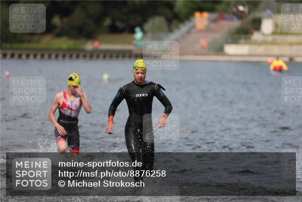 14.09.2025 - Stadtparktriathlon Michael Strokosch http://msf.ph/oto/8876258 14.09.2025 13:16:17 Schwimmen 1576, 1596, 1603, 1605, 1607, 1618 meine-sportfotos.de