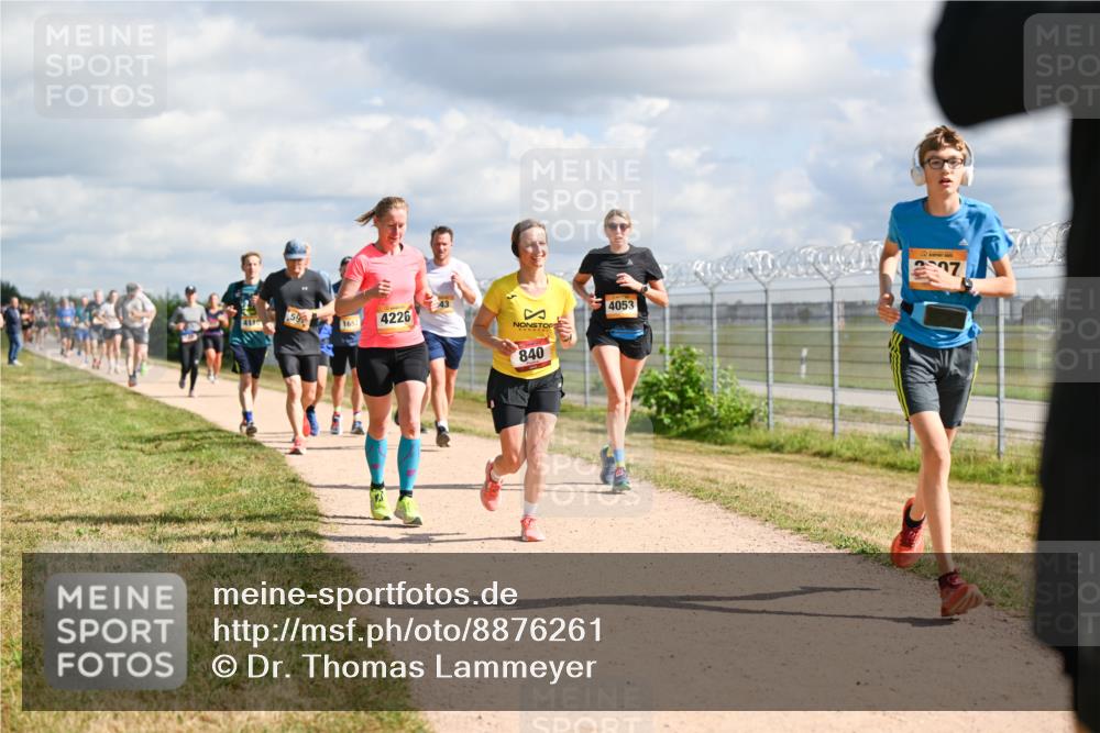 14.09.2025 - Airport Race Dr. Thomas Lammeyer http://msf.ph/oto/8876261 14.09.2025 12:21:04 Laufen 417, 59, 1652, 4226, 840, 4053 meine-sportfotos.de