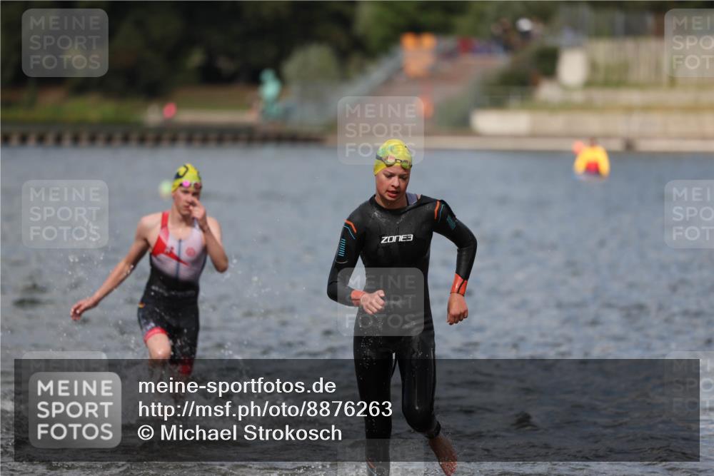 14.09.2025 - Stadtparktriathlon Michael Strokosch http://msf.ph/oto/8876263 14.09.2025 13:16:18 Schwimmen 1576, 1594, 1596, 1603, 1605, 1607, 1618 meine-sportfotos.de
