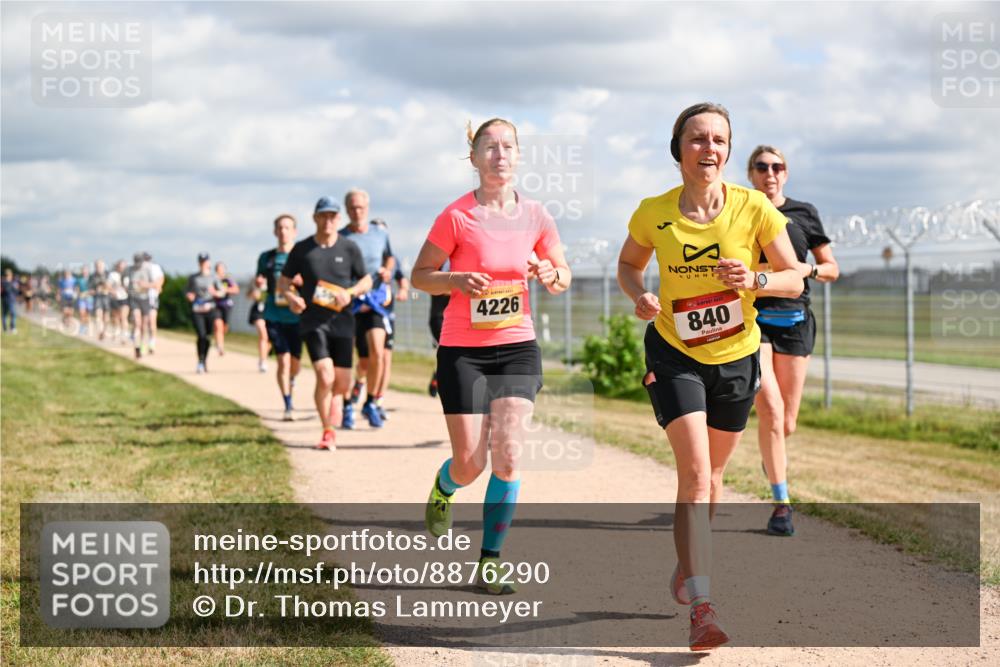 14.09.2025 - Airport Race Dr. Thomas Lammeyer http://msf.ph/oto/8876290 14.09.2025 12:21:06 Laufen 4226, 840 meine-sportfotos.de
