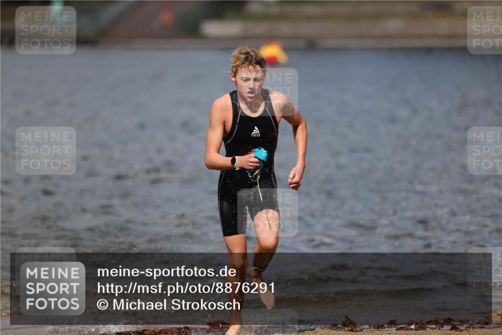 14.09.2025 - Stadtparktriathlon Michael Strokosch http://msf.ph/oto/8876291 14.09.2025 13:16:23 Schwimmen 1576, 1578, 1579, 1594, 1603, 1605, 1607, 1618 meine-sportfotos.de