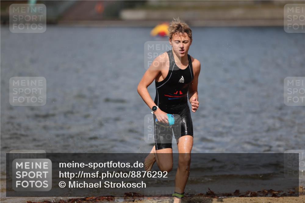 14.09.2025 - Stadtparktriathlon Michael Strokosch http://msf.ph/oto/8876292 14.09.2025 13:16:23 Schwimmen 1576, 1578, 1579, 1594, 1603, 1605, 1607, 1618 meine-sportfotos.de