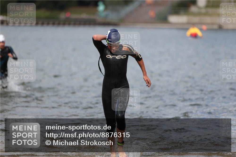 14.09.2025 - Stadtparktriathlon Michael Strokosch http://msf.ph/oto/8876315 14.09.2025 13:16:29 Schwimmen 1578, 1579, 1580, 1594, 1616, 1618 meine-sportfotos.de