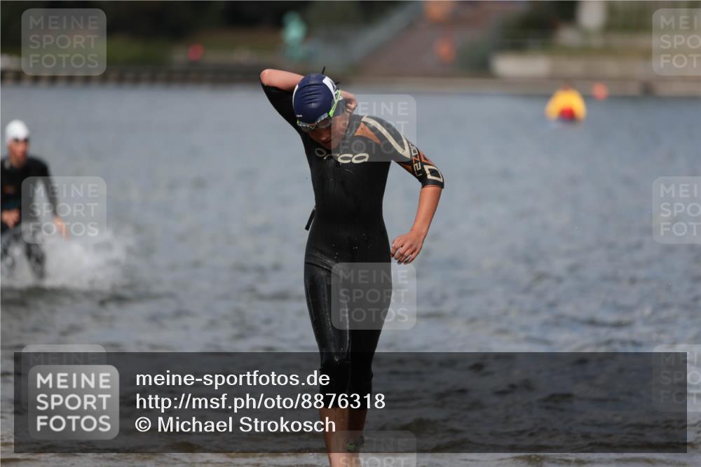 14.09.2025 - Stadtparktriathlon Michael Strokosch http://msf.ph/oto/8876318 14.09.2025 13:16:29 Schwimmen 1578, 1579, 1580, 1594, 1616, 1618 meine-sportfotos.de