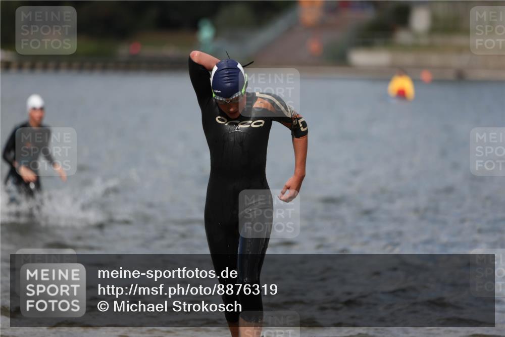 14.09.2025 - Stadtparktriathlon Michael Strokosch http://msf.ph/oto/8876319 14.09.2025 13:16:30 Schwimmen 1578, 1579, 1580, 1594, 1616 meine-sportfotos.de