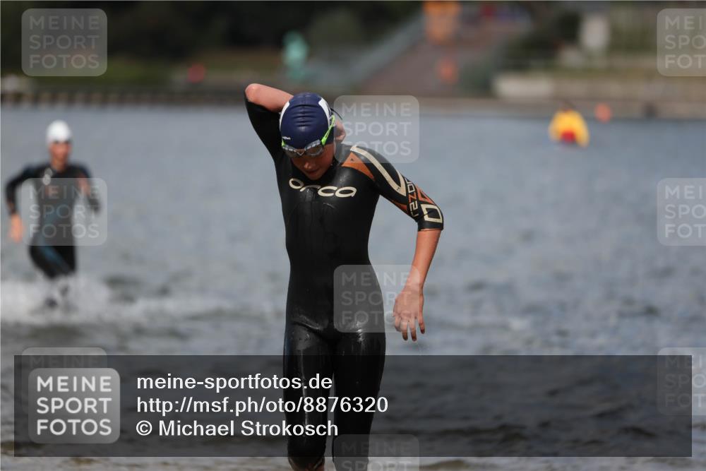 14.09.2025 - Stadtparktriathlon Michael Strokosch http://msf.ph/oto/8876320 14.09.2025 13:16:30 Schwimmen 1578, 1579, 1580, 1594, 1616 meine-sportfotos.de