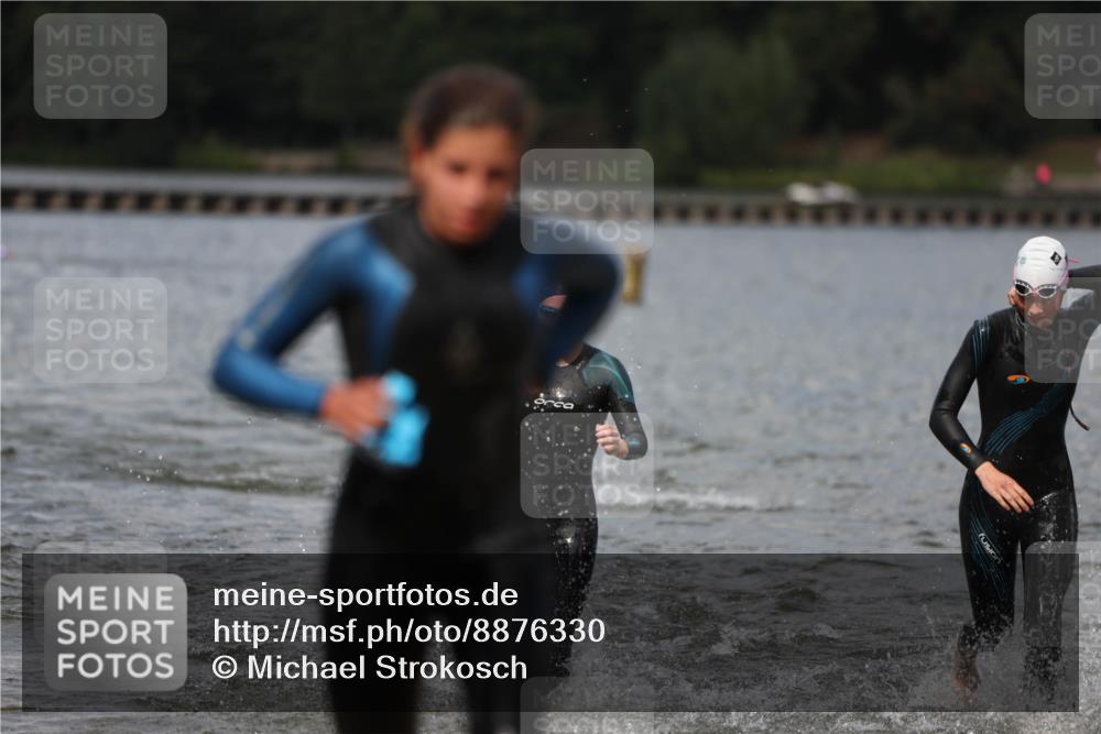 14.09.2025 - Stadtparktriathlon Michael Strokosch http://msf.ph/oto/8876330 14.09.2025 13:16:34 Schwimmen 1578, 1579, 1580, 1594, 1616 meine-sportfotos.de