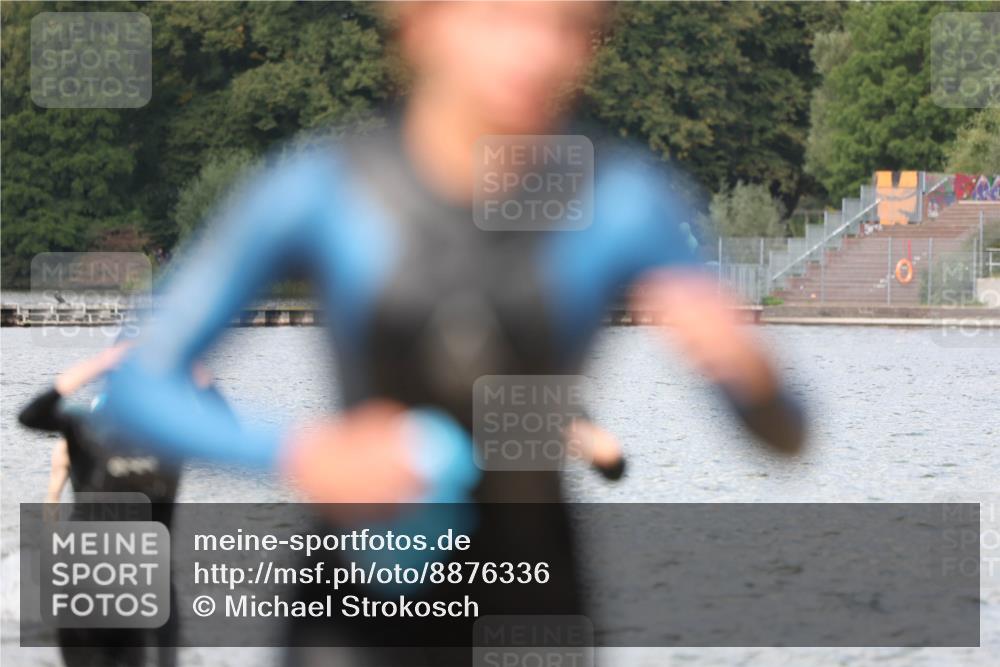14.09.2025 - Stadtparktriathlon Michael Strokosch http://msf.ph/oto/8876336 14.09.2025 13:16:35 Schwimmen 1578, 1579, 1580, 1616 meine-sportfotos.de