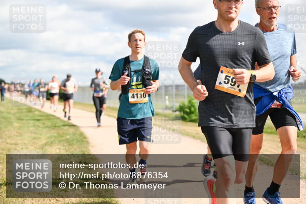 14.09.2025 - Airport Race Dr. Thomas Lammeyer http://msf.ph/oto/8876354 14.09.2025 12:21:09 Laufen 4110, 59 meine-sportfotos.de