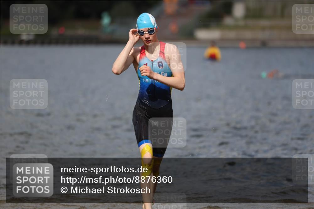 14.09.2025 - Stadtparktriathlon Michael Strokosch http://msf.ph/oto/8876360 14.09.2025 13:16:40 Schwimmen 1580, 1616 meine-sportfotos.de
