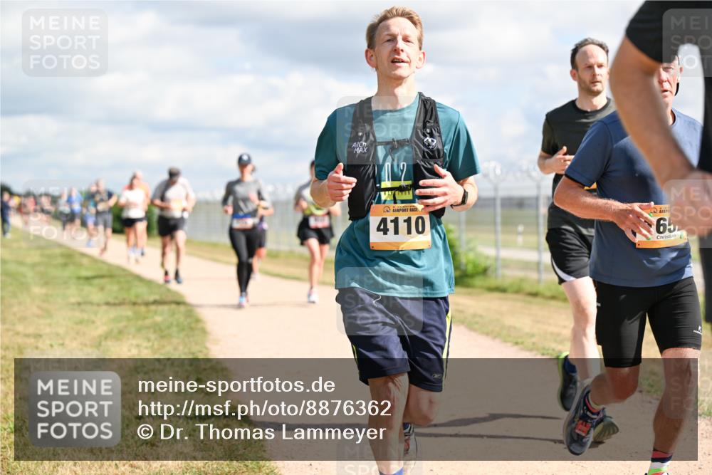 14.09.2025 - Airport Race Dr. Thomas Lammeyer http://msf.ph/oto/8876362 14.09.2025 12:21:10 Laufen 4110, 65 meine-sportfotos.de
