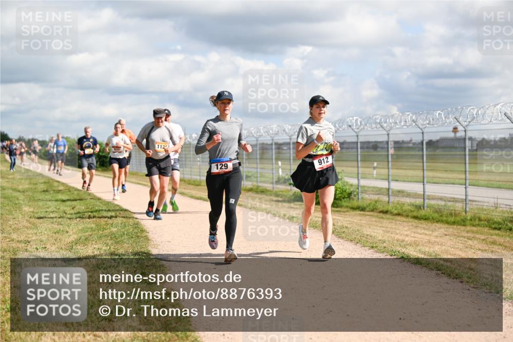 14.09.2025 - Airport Race Dr. Thomas Lammeyer http://msf.ph/oto/8876393 14.09.2025 12:21:12 Laufen 1120, 129, 912 meine-sportfotos.de