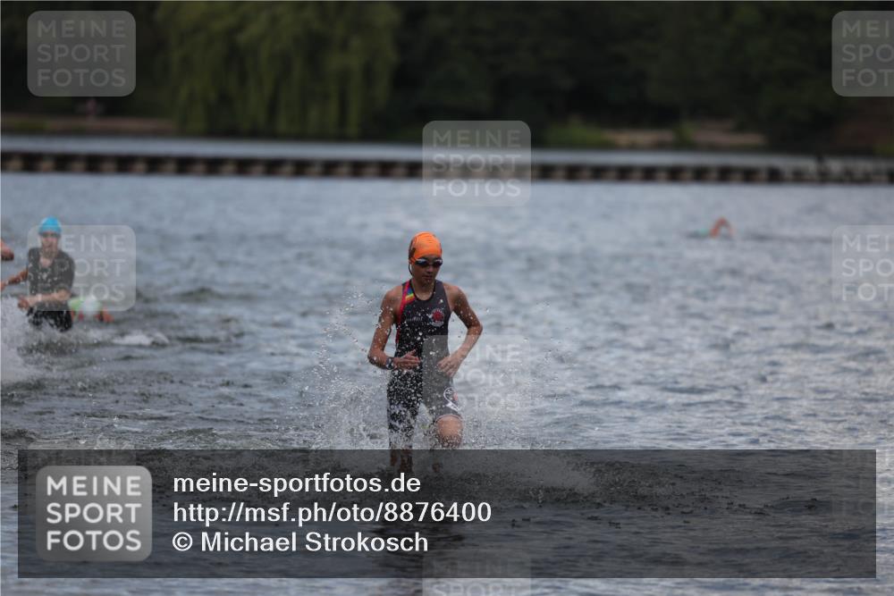 14.09.2025 - Stadtparktriathlon Michael Strokosch http://msf.ph/oto/8876400 14.09.2025 13:17:19 Schwimmen 1564, 1604, 1612, 1614 meine-sportfotos.de