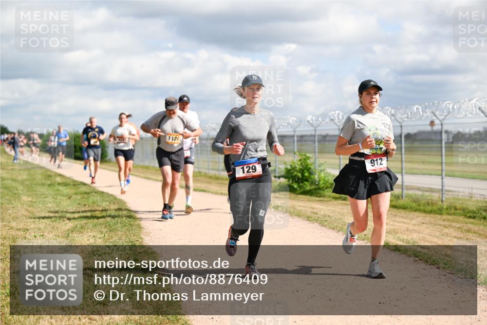 14.09.2025 - Airport Race Dr. Thomas Lammeyer http://msf.ph/oto/8876409 14.09.2025 12:21:13 Laufen 1120, 129, 912 meine-sportfotos.de