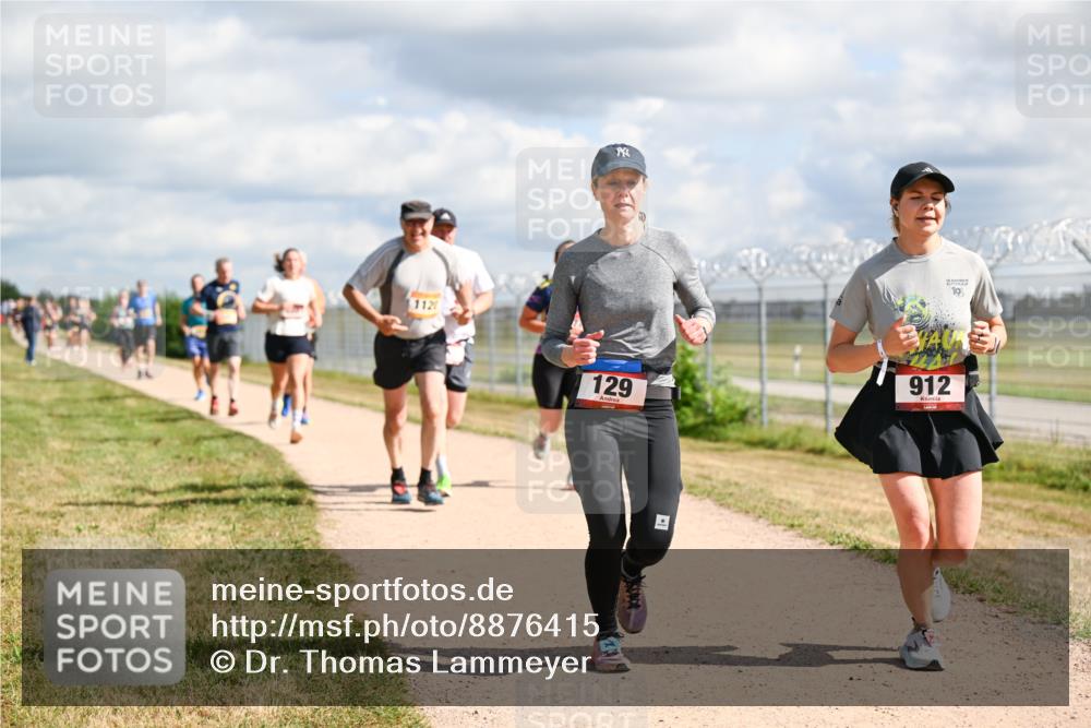 14.09.2025 - Airport Race Dr. Thomas Lammeyer http://msf.ph/oto/8876415 14.09.2025 12:21:13 Laufen 19, 129, 912 meine-sportfotos.de