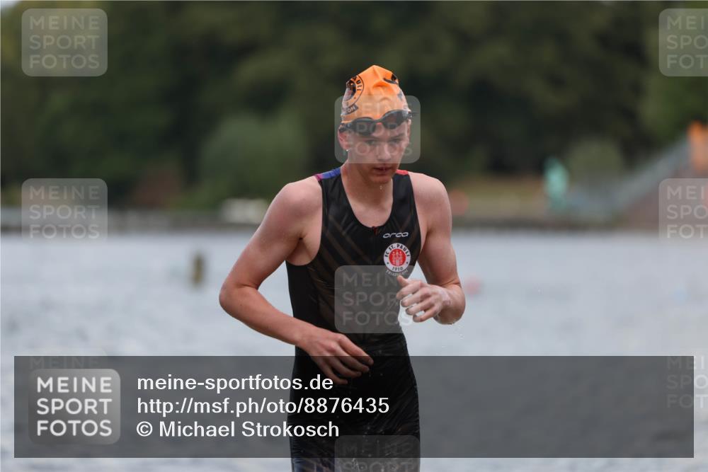 14.09.2025 - Stadtparktriathlon Michael Strokosch http://msf.ph/oto/8876435 14.09.2025 13:17:26 Schwimmen 1564, 1574, 1577, 1612, 1614 meine-sportfotos.de