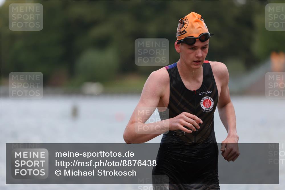 14.09.2025 - Stadtparktriathlon Michael Strokosch http://msf.ph/oto/8876438 14.09.2025 13:17:26 Schwimmen 1564, 1574, 1577, 1612, 1614 meine-sportfotos.de