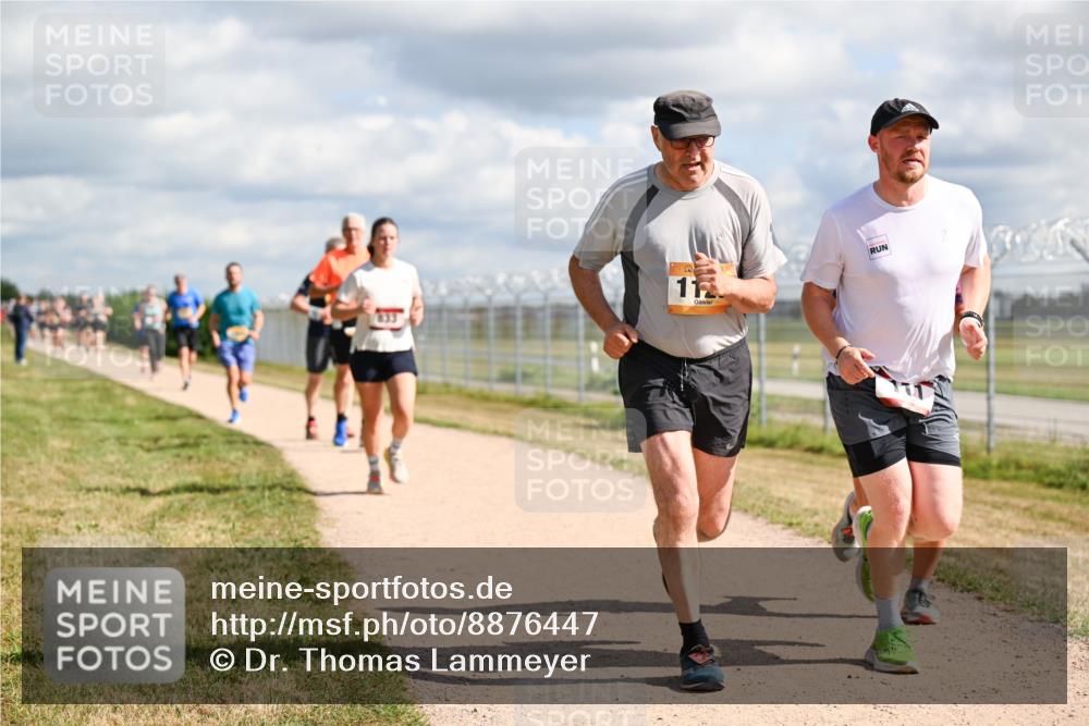 14.09.2025 - Airport Race Dr. Thomas Lammeyer http://msf.ph/oto/8876447 14.09.2025 12:21:15 Laufen 112 meine-sportfotos.de